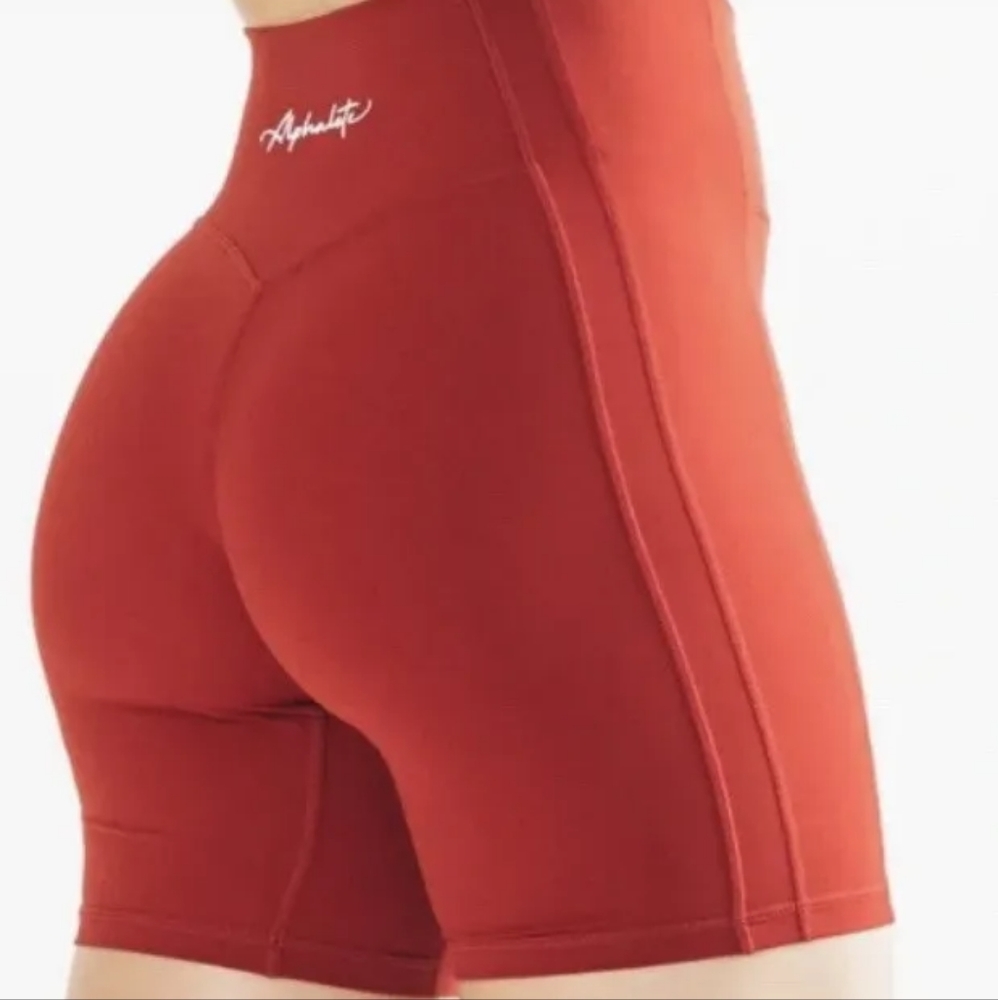 Alphalete push kinetic shorts